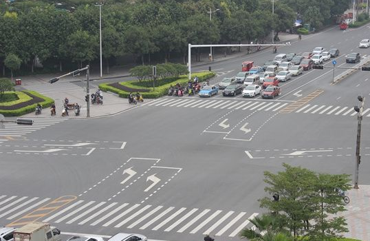 長(zhǎng)沙租車提醒新交規(guī)實(shí)施后如何規(guī)范轉(zhuǎn)彎，避免被扣分